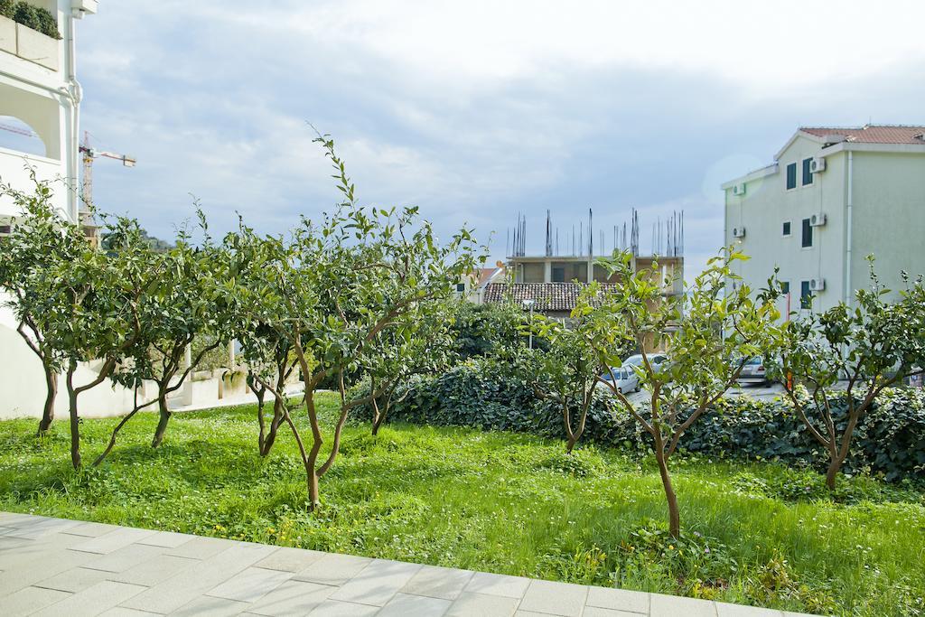 Apartments Mandarina Garden Petrovazzo Camera foto