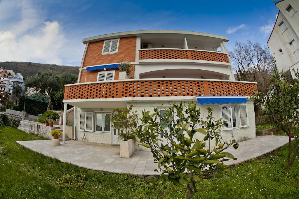 Apartments Mandarina Garden Petrovazzo Esterno foto