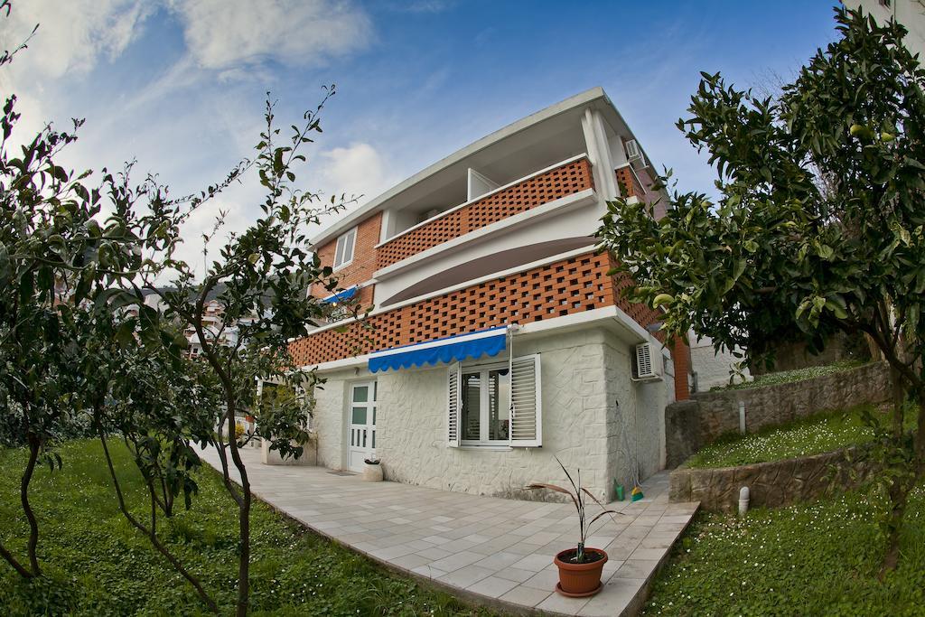 Apartments Mandarina Garden Petrovazzo Esterno foto